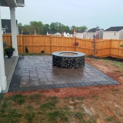 Paver-patio-with-fire-pit-SC